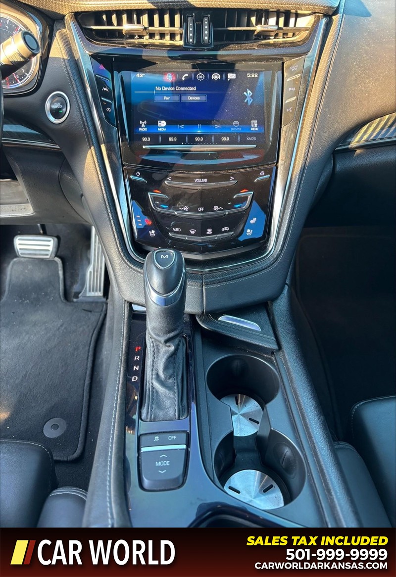 Cadillac CTS Sedan Vehicle Full-screen Gallery Image 18