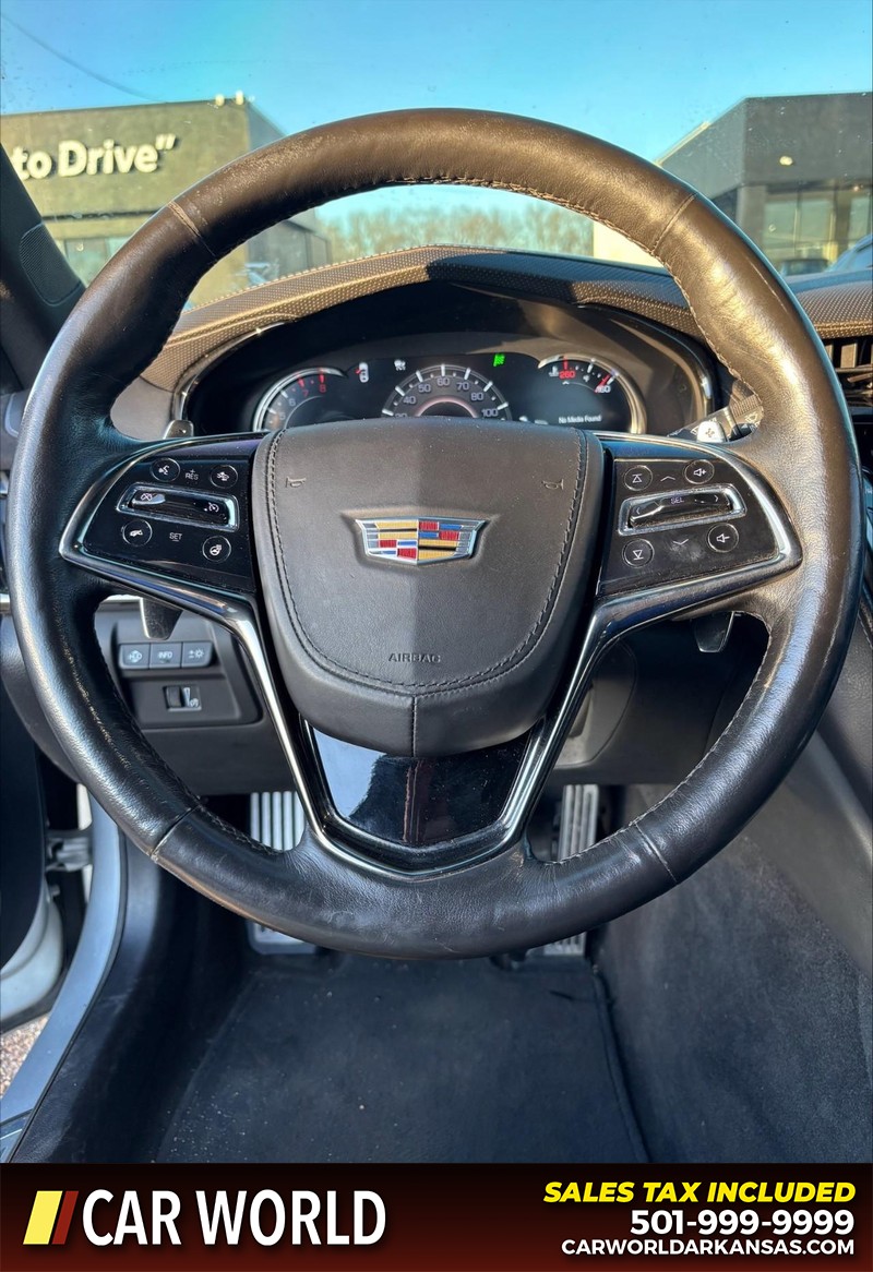 Cadillac CTS Sedan Vehicle Full-screen Gallery Image 20