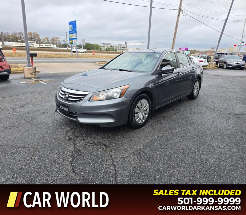 Honda Accord Sedan Vehicle Full-screen Gallery Image 3