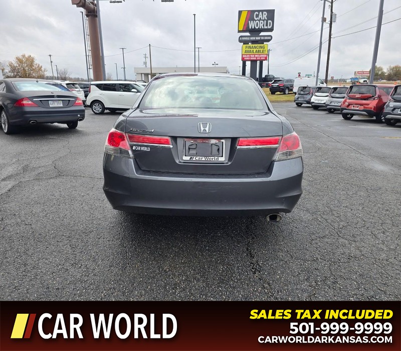 Honda Accord Sedan Vehicle Full-screen Gallery Image 5