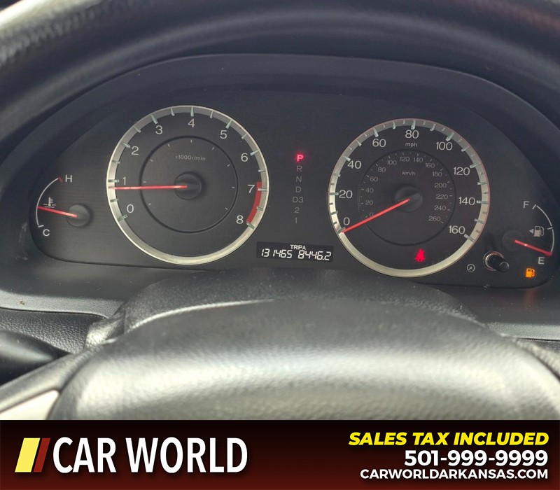 Honda Accord Sedan Vehicle Full-screen Gallery Image 16