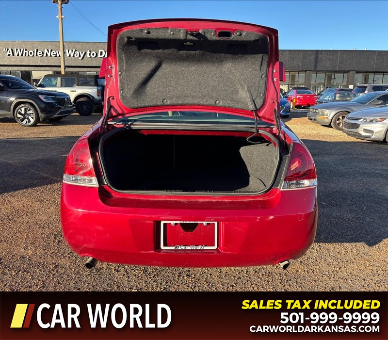 Chevrolet Impala Vehicle Full-screen Gallery Image 5