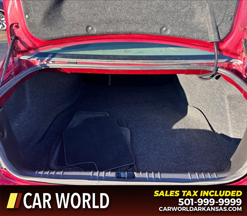 Chevrolet Impala Vehicle Full-screen Gallery Image 6