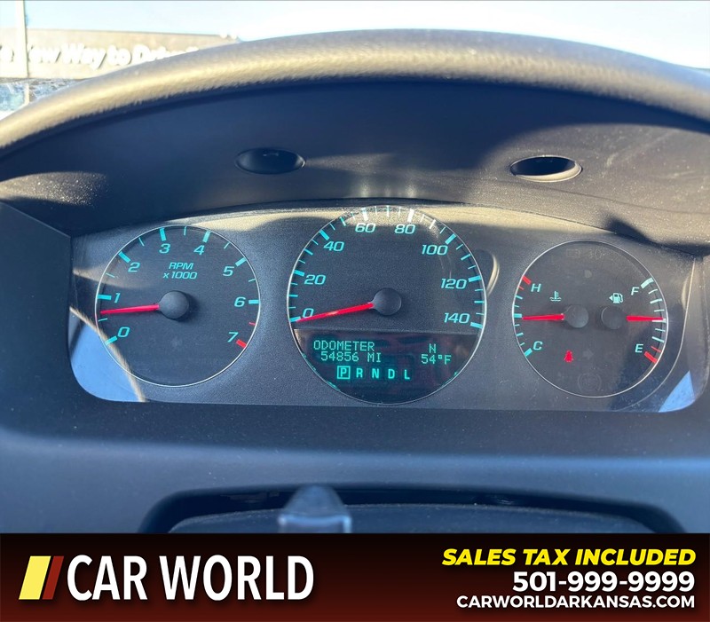 Chevrolet Impala Vehicle Full-screen Gallery Image 19