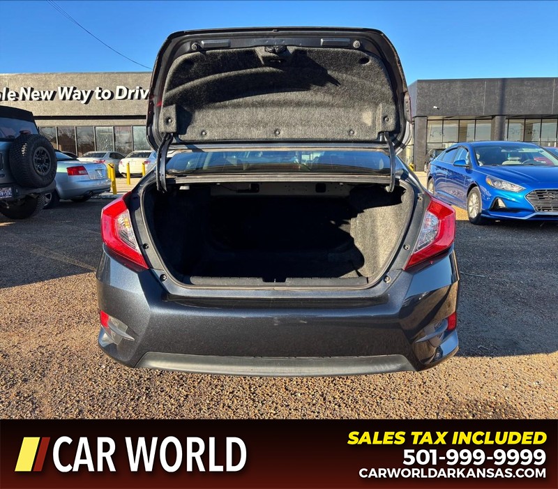 Honda Civic Sedan Vehicle Full-screen Gallery Image 5