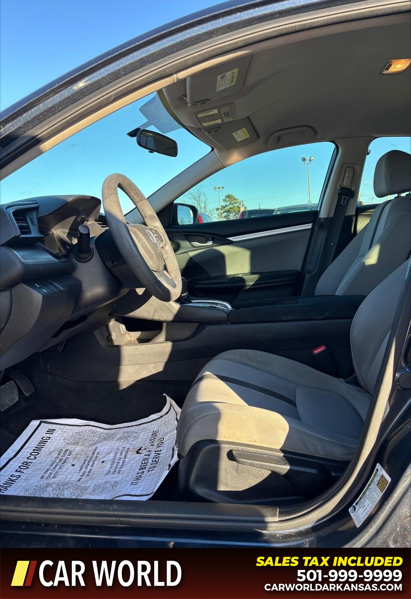 Honda Civic Sedan Vehicle Full-screen Gallery Image 13