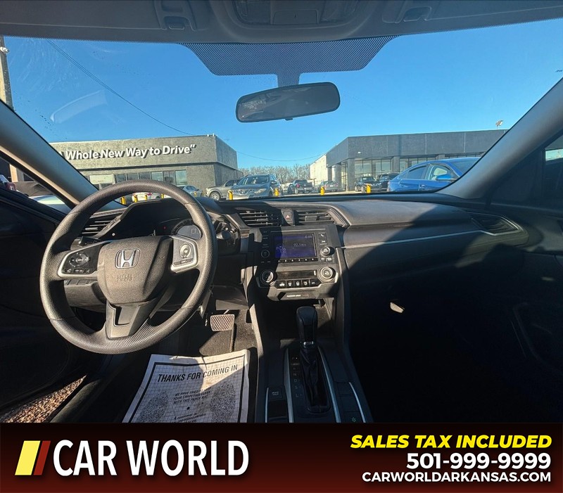 Honda Civic Sedan Vehicle Full-screen Gallery Image 16