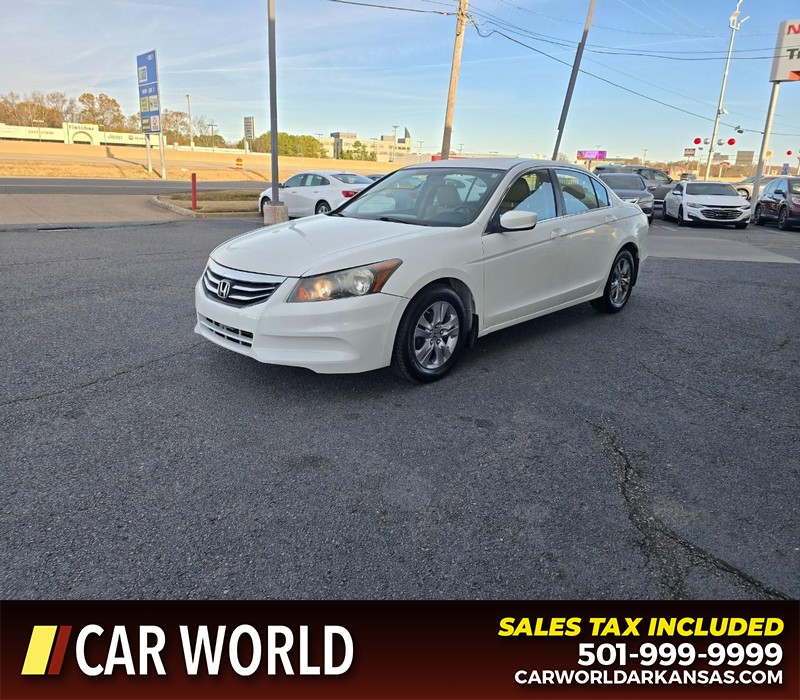 Honda Accord Sedan Vehicle Full-screen Gallery Image 3