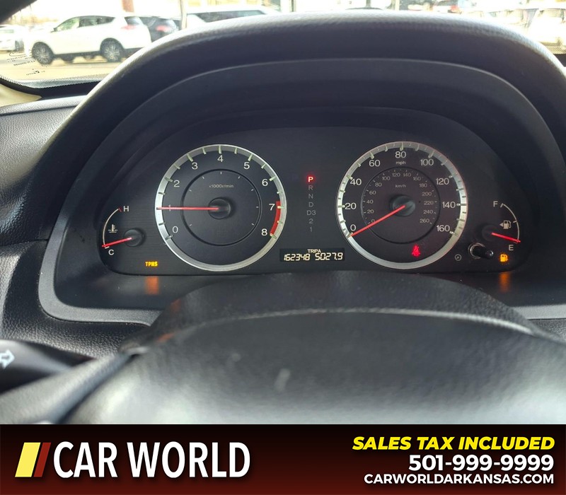 Honda Accord Sedan Vehicle Full-screen Gallery Image 16