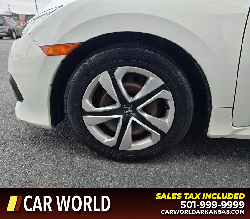 Honda Civic Sedan Vehicle Full-screen Gallery Image 6