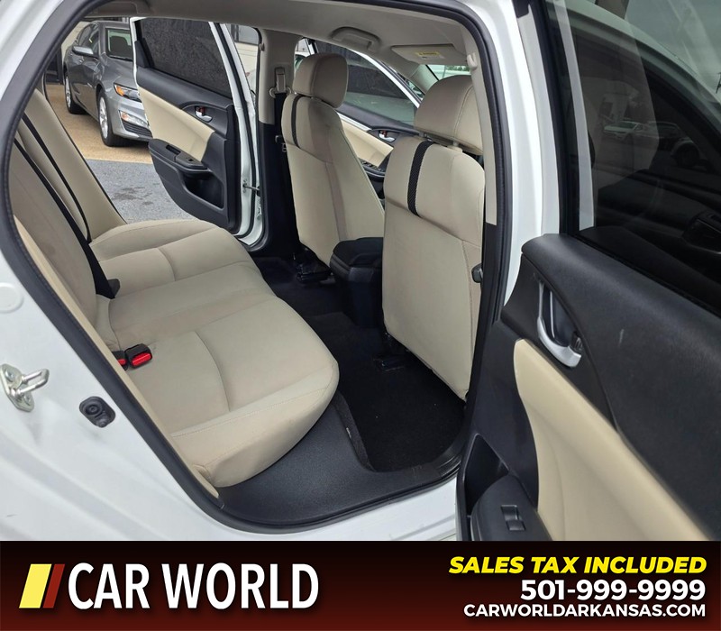 Honda Civic Sedan Vehicle Full-screen Gallery Image 12