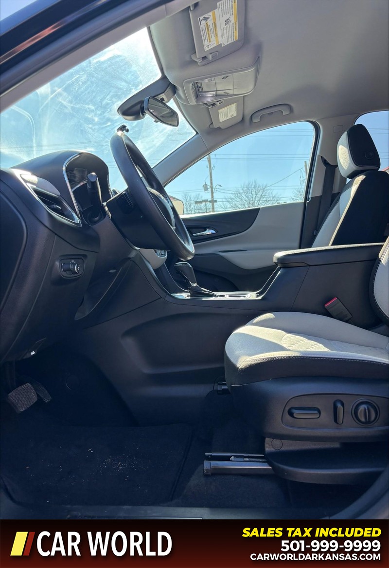 Chevrolet Equinox Vehicle Full-screen Gallery Image 13