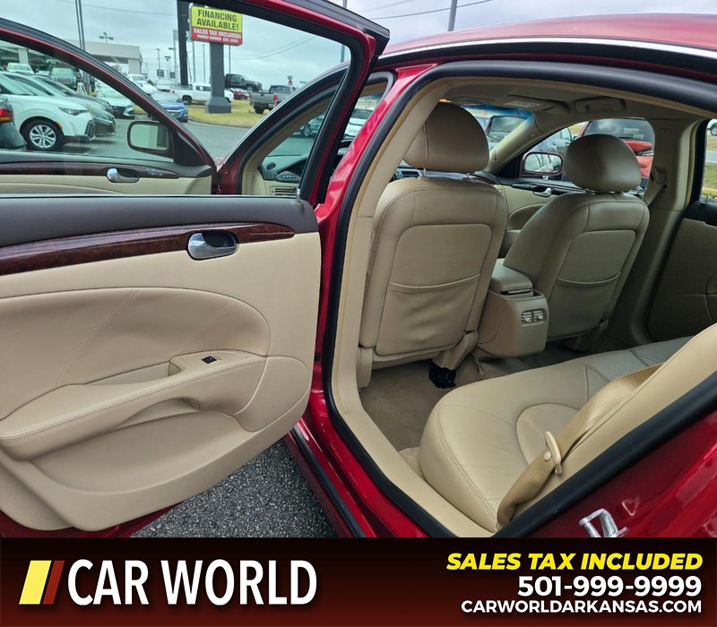 Buick Lucerne Vehicle Full-screen Gallery Image 10