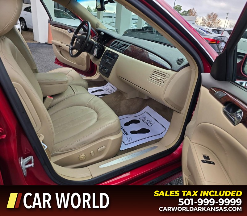 Buick Lucerne Vehicle Full-screen Gallery Image 12