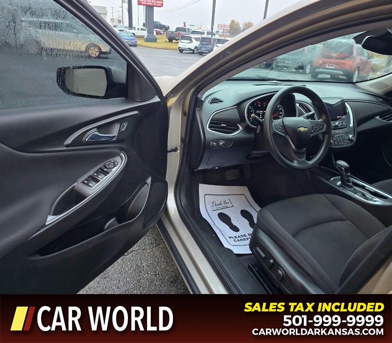 Chevrolet Malibu Vehicle Full-screen Gallery Image 7