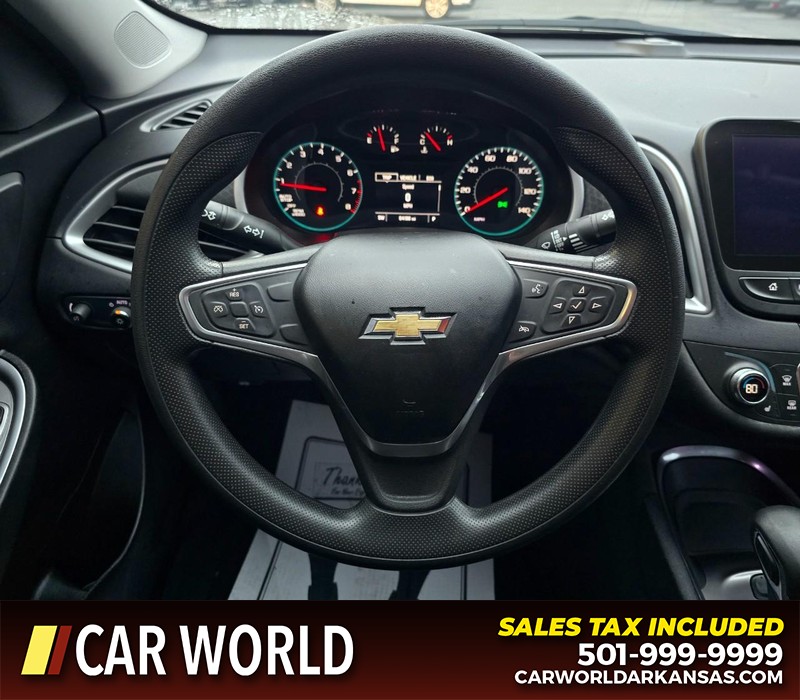 Chevrolet Malibu Vehicle Full-screen Gallery Image 15