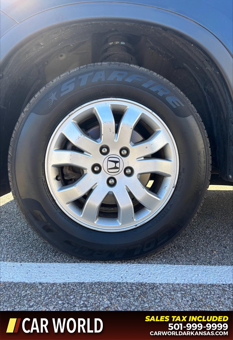 Honda CR-V Vehicle Full-screen Gallery Image 11