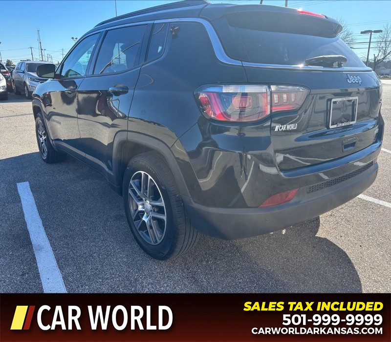 Jeep Compass Vehicle Full-screen Gallery Image 7