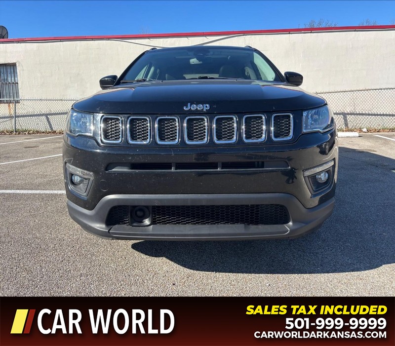 Jeep Compass Vehicle Full-screen Gallery Image 10