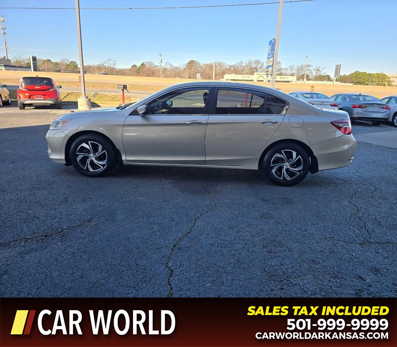 Honda Accord Sedan Vehicle Full-screen Gallery Image 4