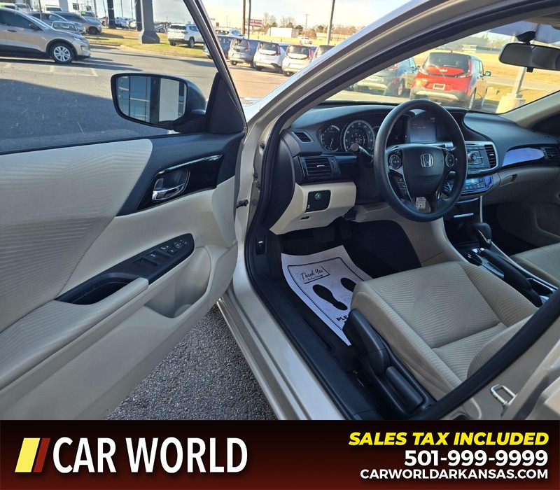 Honda Accord Sedan Vehicle Full-screen Gallery Image 7