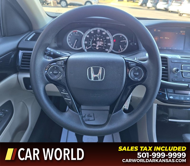 Honda Accord Sedan Vehicle Full-screen Gallery Image 14