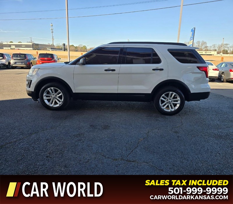 Ford Explorer Vehicle Full-screen Gallery Image 4