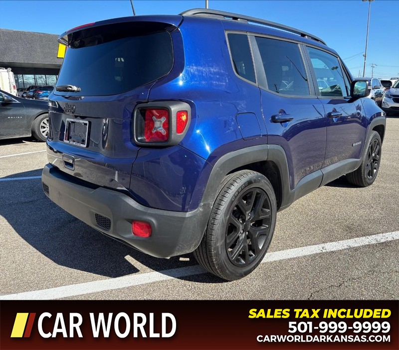 Jeep Renegade Vehicle Full-screen Gallery Image 3