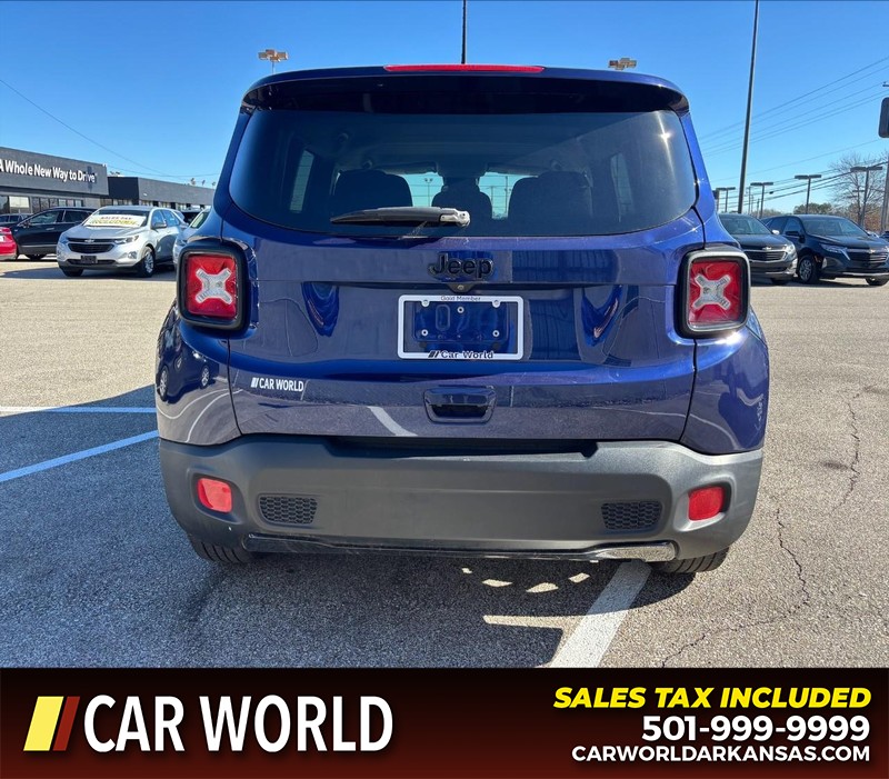 Jeep Renegade Vehicle Full-screen Gallery Image 4