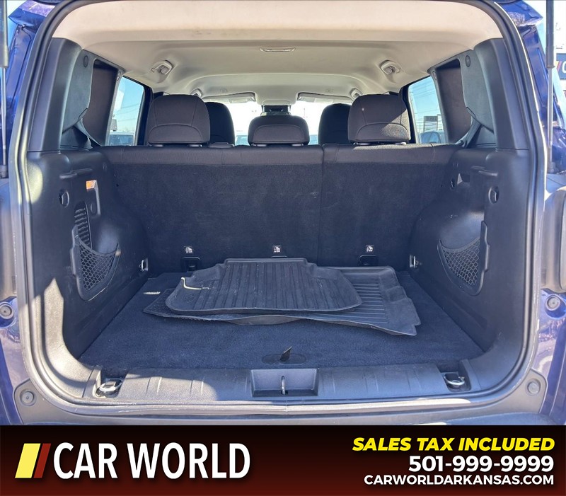 Jeep Renegade Vehicle Full-screen Gallery Image 6