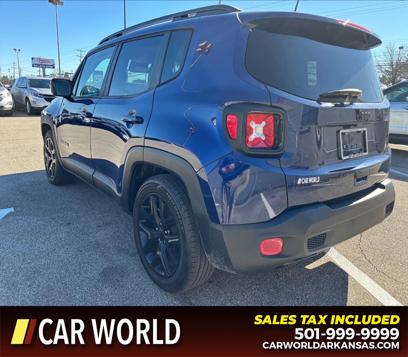 Jeep Renegade Vehicle Full-screen Gallery Image 7