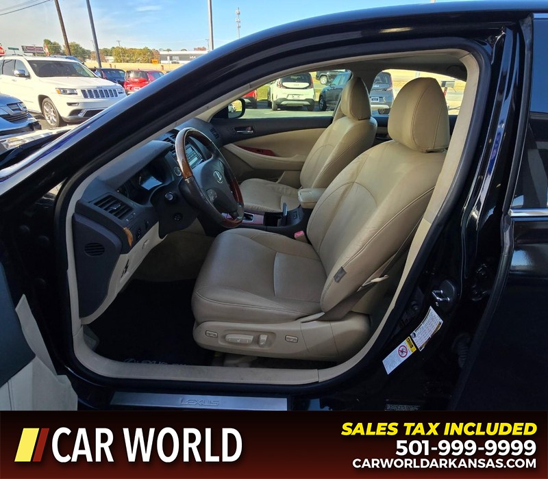 Lexus ES 350 Vehicle Full-screen Gallery Image 8