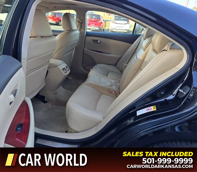 Lexus ES 350 Vehicle Full-screen Gallery Image 10