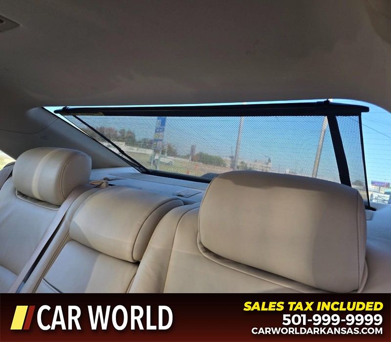 Lexus ES 350 Vehicle Full-screen Gallery Image 11