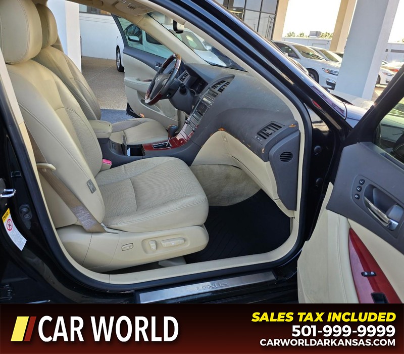 Lexus ES 350 Vehicle Full-screen Gallery Image 12