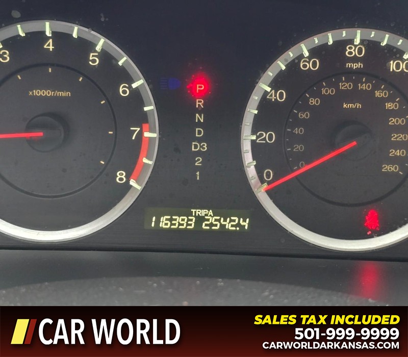 Honda Accord Sedan Vehicle Full-screen Gallery Image 15