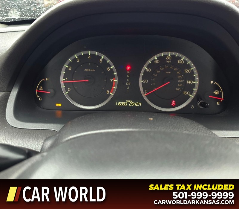 Honda Accord Sedan Vehicle Full-screen Gallery Image 16