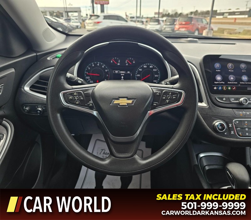 Chevrolet Malibu Vehicle Full-screen Gallery Image 15