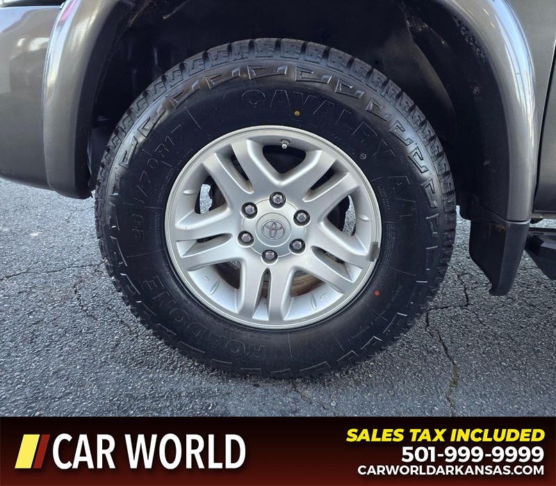 Toyota Tundra Vehicle Full-screen Gallery Image 6