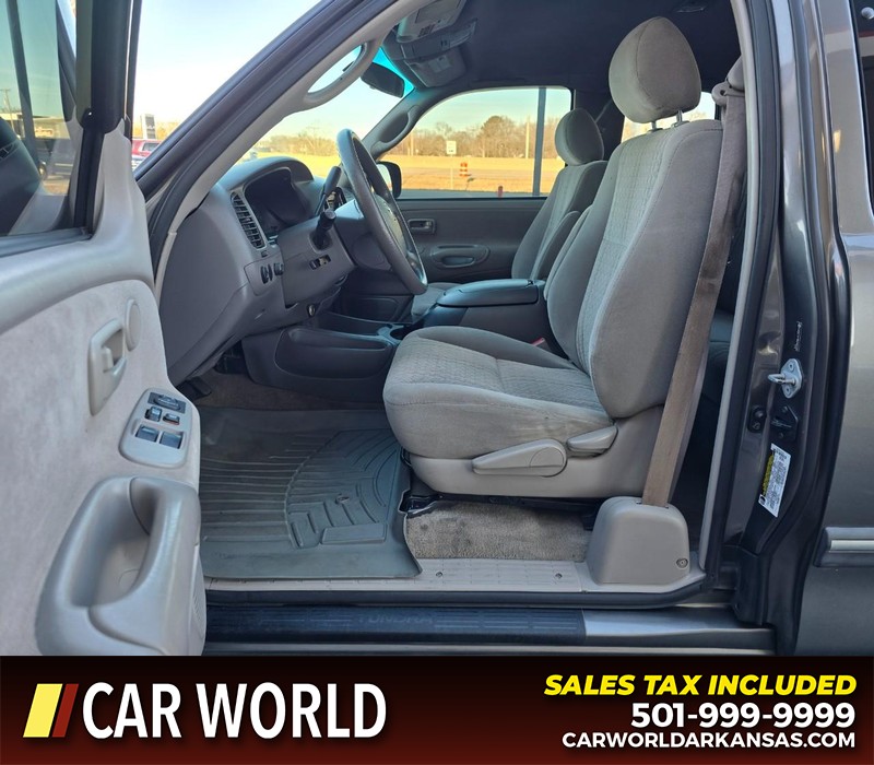 Toyota Tundra Vehicle Full-screen Gallery Image 8