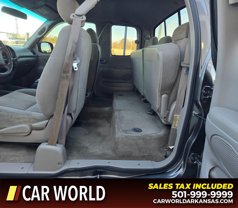 Toyota Tundra Vehicle Full-screen Gallery Image 10