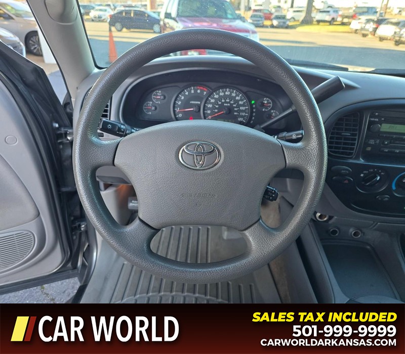 Toyota Tundra Vehicle Full-screen Gallery Image 14