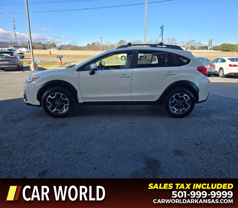 Subaru Crosstrek Vehicle Full-screen Gallery Image 4