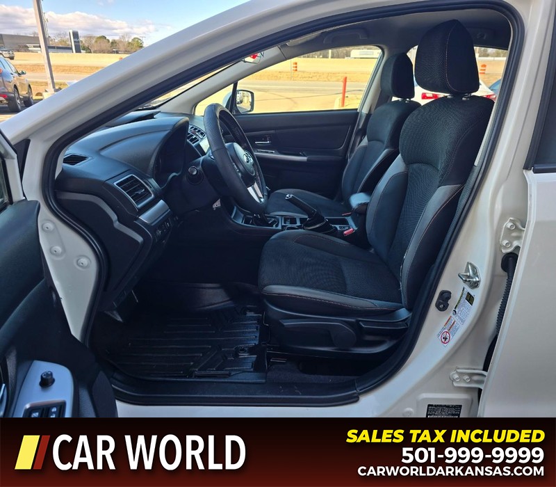 Subaru Crosstrek Vehicle Full-screen Gallery Image 8