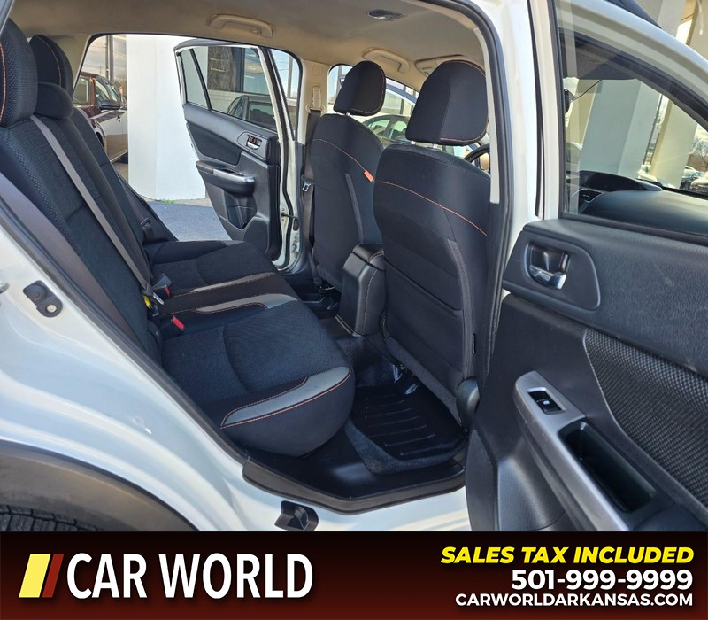 Subaru Crosstrek Vehicle Full-screen Gallery Image 12