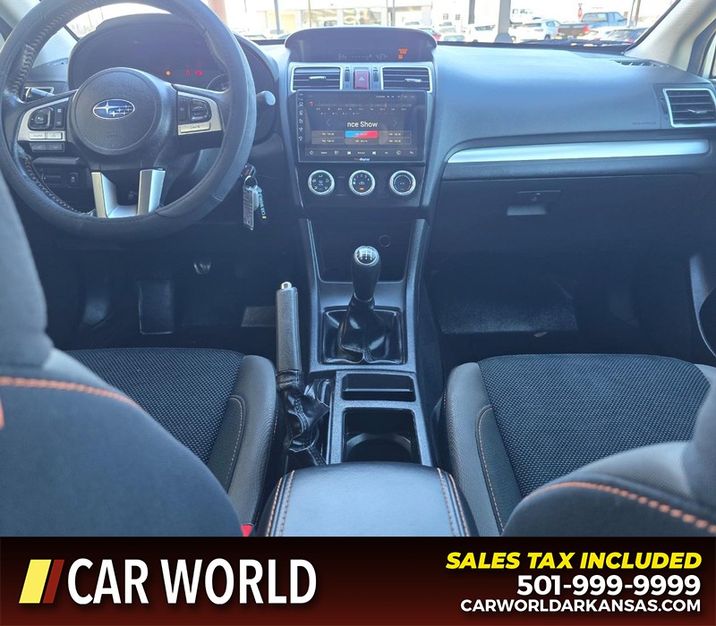 Subaru Crosstrek Vehicle Full-screen Gallery Image 18