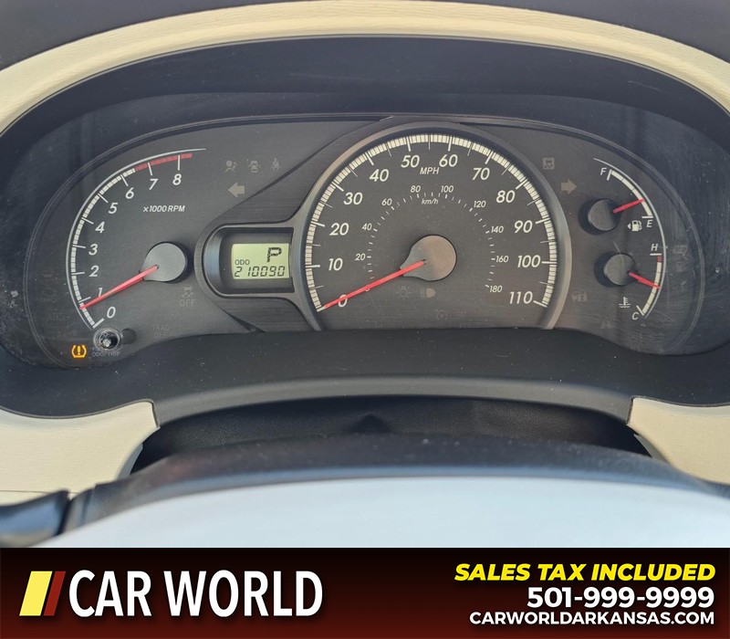 Toyota Sienna Vehicle Full-screen Gallery Image 22