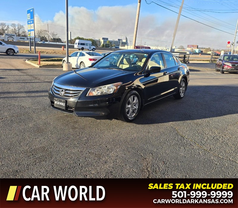 Honda Accord Sedan Vehicle Full-screen Gallery Image 3