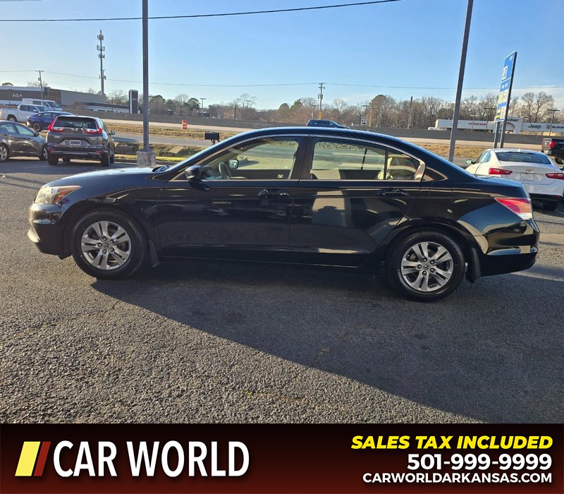 Honda Accord Sedan Vehicle Full-screen Gallery Image 4