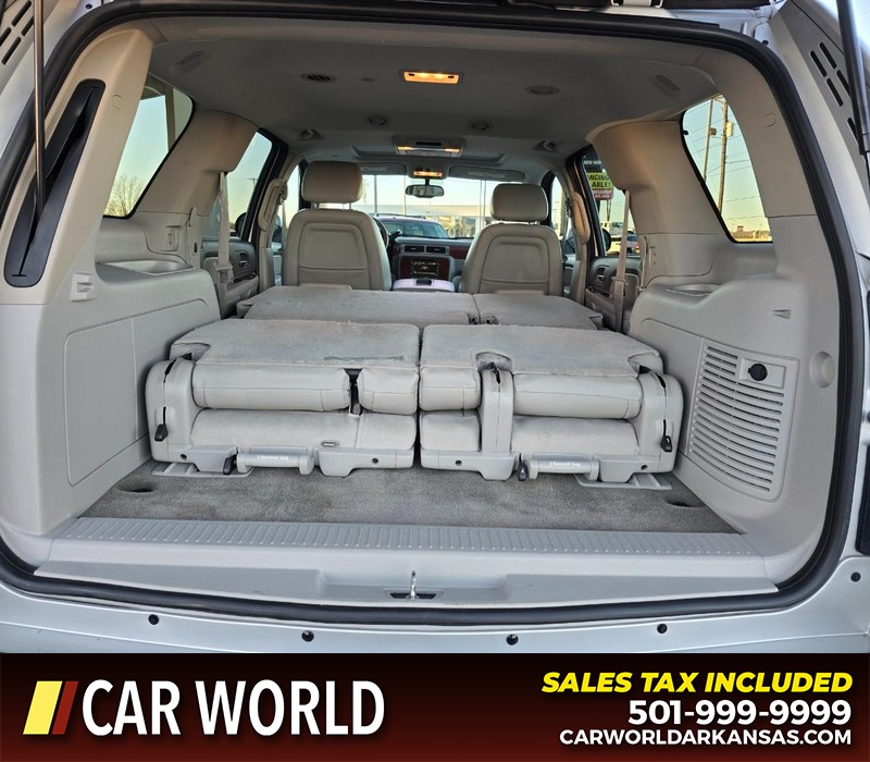 Chevrolet Tahoe Vehicle Full-screen Gallery Image 17